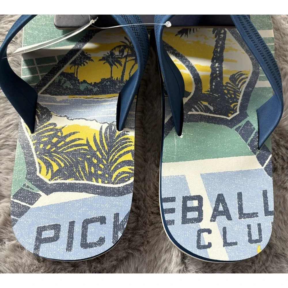 Izod flip flop beach pool shoes size L 11-12 New